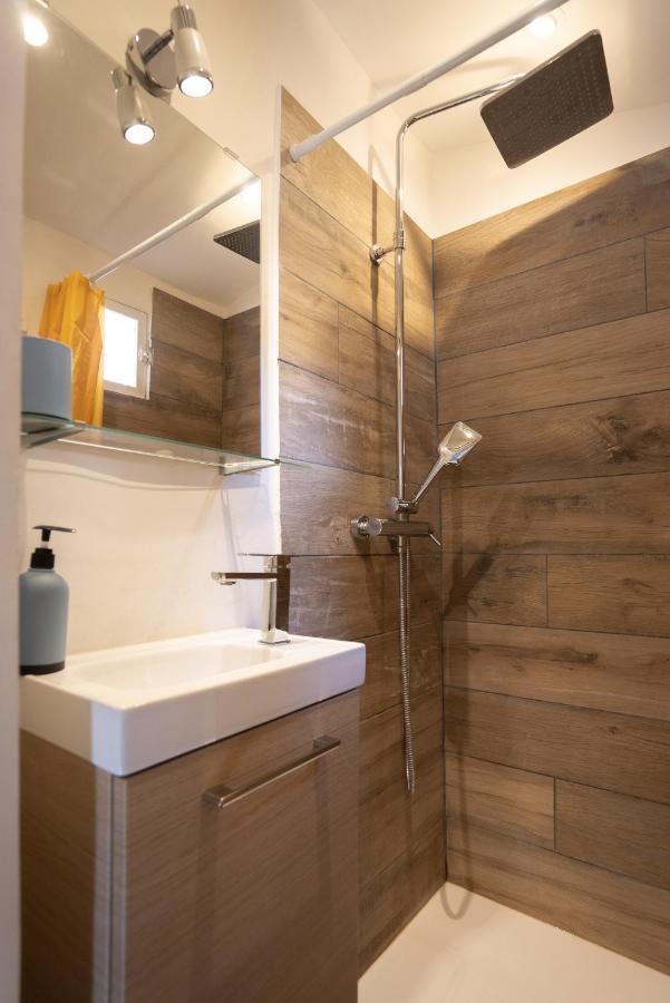 Petite Maison De Charme Au Coeur Du Centre Ville Apt Ngoại thất bức ảnh